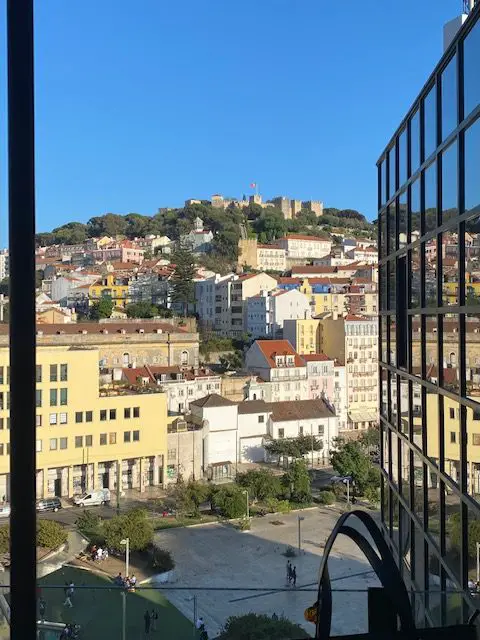 Rooftop view of the Castelo São Jorge from Topo Martim Moniz, Lisbon