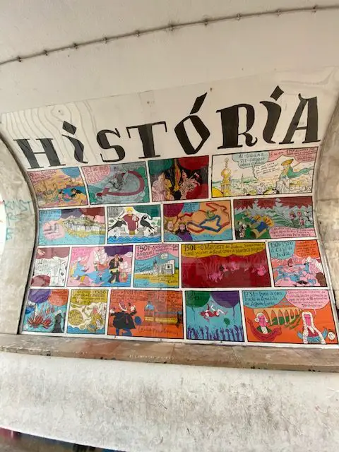 Comic strip at Miradouro das Portas do Sol tells the story of the history of Lisbon