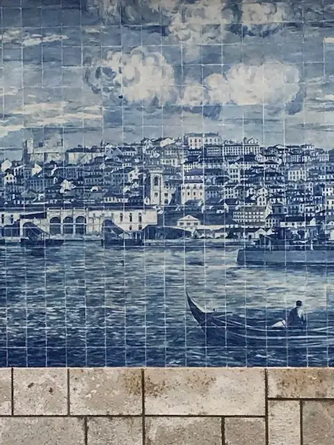 Blue and white tile panel by António Quaresma depicting Lisbon before the 1755 earthquake.  The panel is located at Lisbon's Miradouro de Santa Luzia.