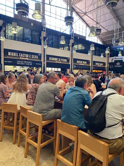 Time Out Market has carefully curated the offerings in their food hall.  They include Michelin Star Chefs such as Henrique Sá Pessoa and Alexandre Silva.