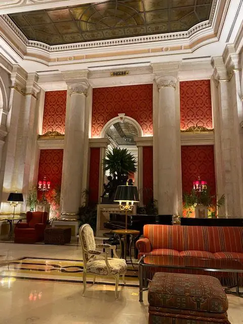 An elegant sitting area in Lisbon's classic Avenida Palace Hotel