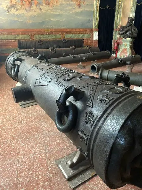 16th century cannons in the Vasco da Gama room at the Military Museum of Lisbon