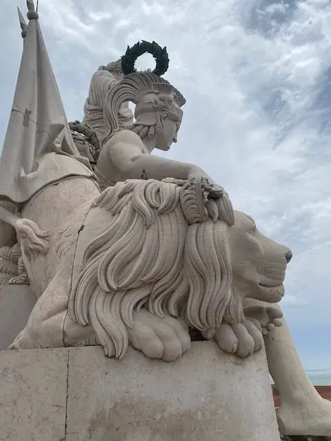 Anatole Calmels statue "Glory rewarding Valor and Genius" seen from the viewing deck of Lisbon's Rua Augusta Arch