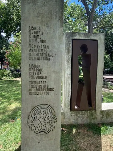 This monument to the victims of homophobic intolerance stands in Lisbon's Jardim do Príncipe Real.